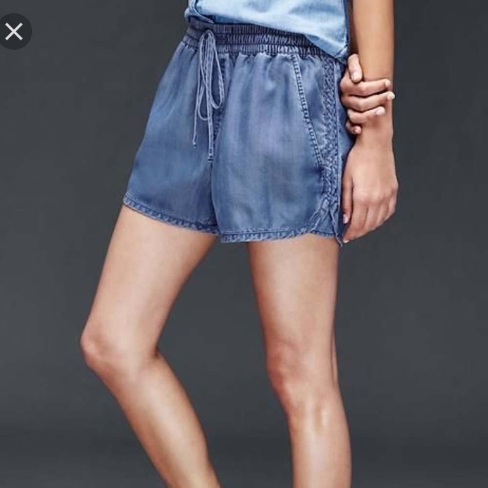 denim shorts!
